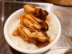 新鲜生蚝-胡须佬鸡煲四季火锅店(石厦西村直营店)