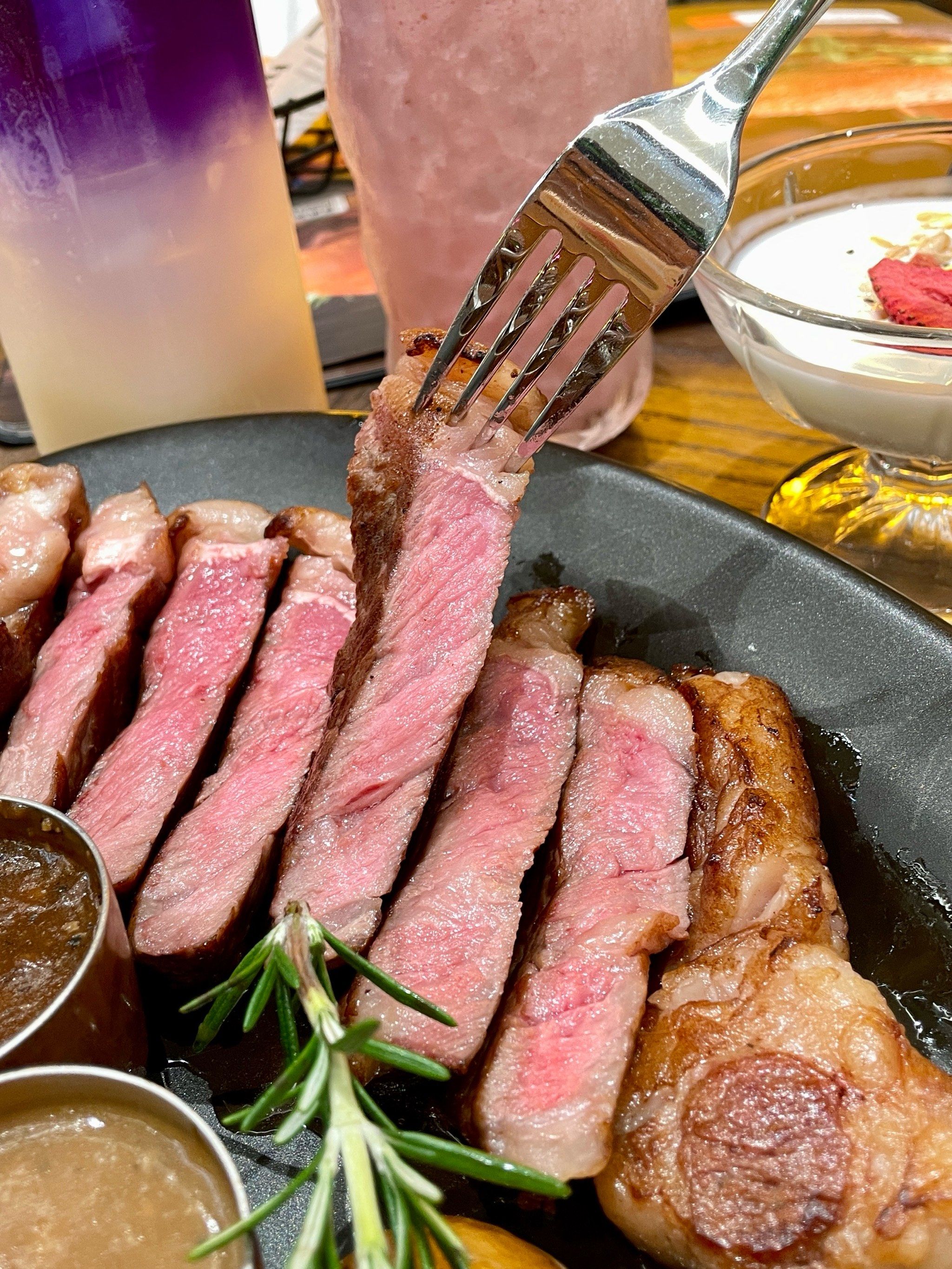 上海虹口龙之梦里的浪漫西餐