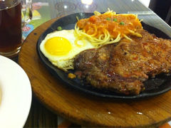 iphone_upload_pic-豪客来牛排(中央花苑店)