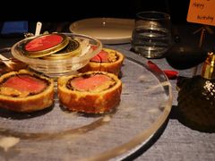 惠灵顿牛排-弦月窗LUNETTE BY AMANDA(复兴路店)