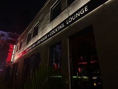 -FOUR PLAY BAR