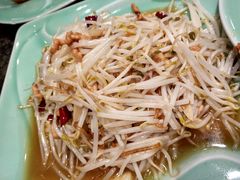 豆芽炒肉-河东颐祥阁(世贸店)