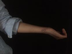 -木子·纹身店TATTOO穿孔·洗纹身