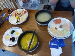 -桥香园云南过桥米线(红龙井店)