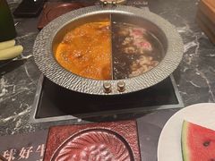 -牛YO寿喜烧·铁板烧和牛火锅自助(市府恒隆店)