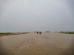 -洞里萨湖
