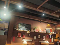 -巴卤社老火锅(财富店)