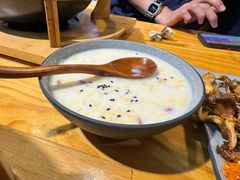 -勺子米线·云南传统小吃市集(四方街店)
