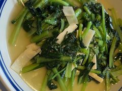 -八府香鸭·啫啫煲(华山路店)