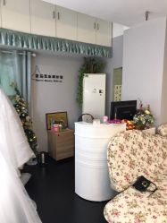-雪莉美妆婚纱馆