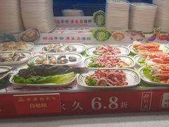 -四囍码头海鲜烧烤自助火锅(外滩南京东路悦荟广场店)