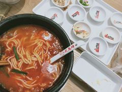 -花馬肆.云南过桥米线(汉神购物广场现场熬汤店)
