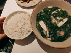 -粉八·云南米线·建水烧烤(常熟路店)