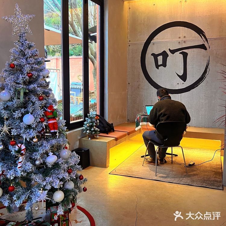 苏州吴江氛围感超好的coffee&bar！