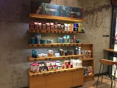 零售区-星巴克臻选(福州仓山万达店)