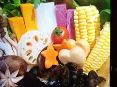 -湊湊火锅·茶憩(新中关购物中心店)