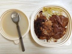 半肥半瘦猪脚饭-老柴枝猪脚饭(窑岭店)