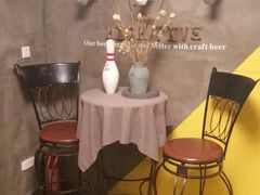 -HIGH FIVE哈福手工汉堡(桂林路店)