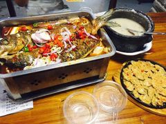 -老街烧烤(华中农业大学梧桐路步行街店)