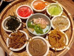 -包整·丝娃娃(一览甲秀楼风景店)