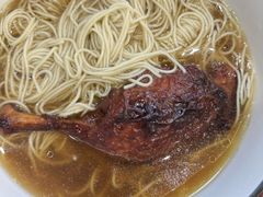 -百年老字号·观振兴蟹黄面·三虾面·苏式面(观前街富仁坊巷店)