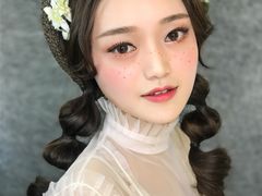 -金夫人化妆摄影职业培训学校
