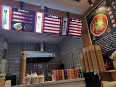 -侯志伟纯手工酸辣粉(荣民时代广场店)