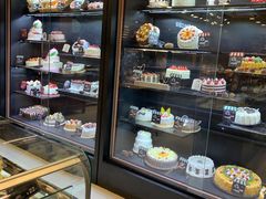 面包甜点陈列柜-红跑车(三牌楼店)