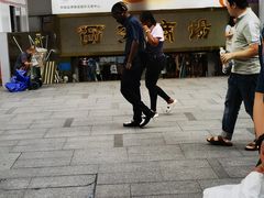 -广州白马服装市场