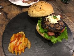 -HIGH FIVE哈福手工汉堡(桂林路店)