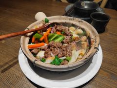-啫响粤煲料理(万好大厦店)