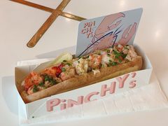 缅因州龙虾卷-Pinchy's Lobster & Champagne Bar