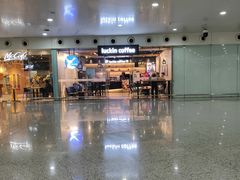 -瑞幸咖啡(深圳宝安机场国内到达厅店)