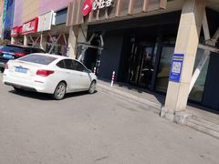 -必胜客(济微路店)