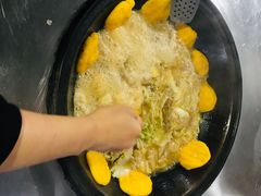 -粘豆包柴火铁锅炖