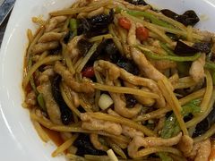 -江城燕子大排档(江汉路步行街店)