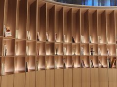 -涨巢·潮玩水疗局