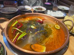 -洱火云南酸菜牛肉火锅(石景山当代商城店)