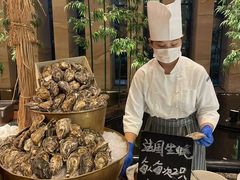 -松山湖凯悦酒店·Café自助餐厅·周末火舞秀表演