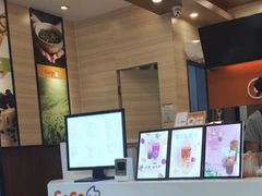 -CoCo都可(光谷天地店)