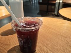 -星巴克(上海虹桥站2A检票口)