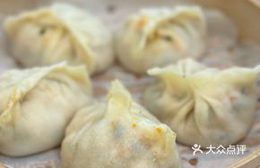 Sea Urchin Pork Soup Dumplings