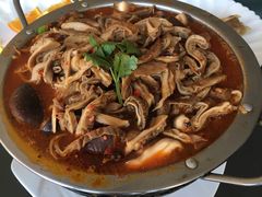 -溢心园香河肉饼总店