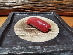 金枪鱼中腹手握-鮨鳳