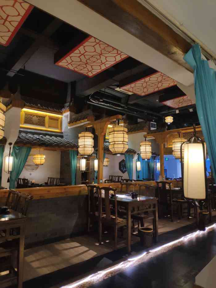 苏韵淮扬楼(紫薇花园总店)-"关于菜品:「酸汤肥牛」酸汤肥牛,鱼头味道