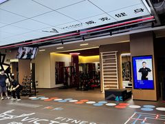 -威克健身游泳(万菱汇店)