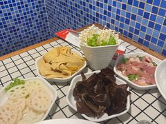 -山悦里 山野·鲜火锅(罗斯福广场店)