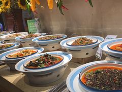 -亚马逊环球美食百汇(新城吾悦广场店)