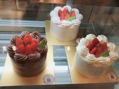 -花花卷卷·鲜食蛋糕(静安久光百货店)