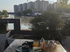 -云间粮仓